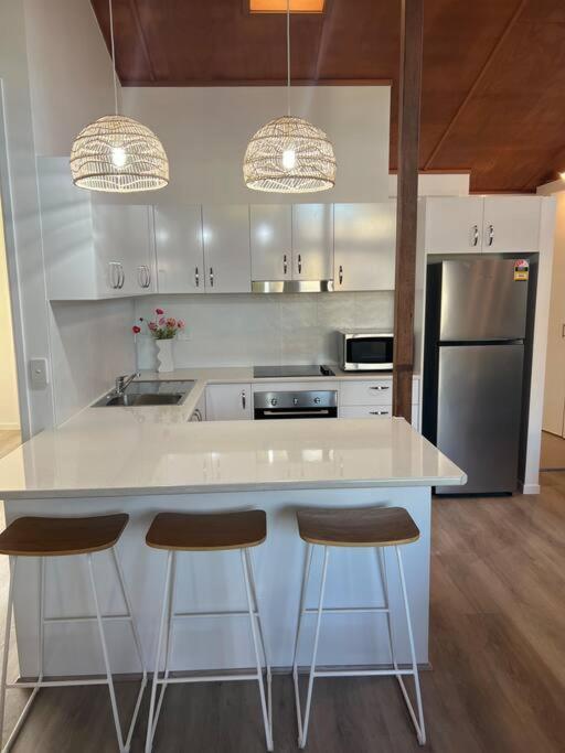 The Villas - Hervey Bay - 2 Separate Villas Urangan Extérieur photo