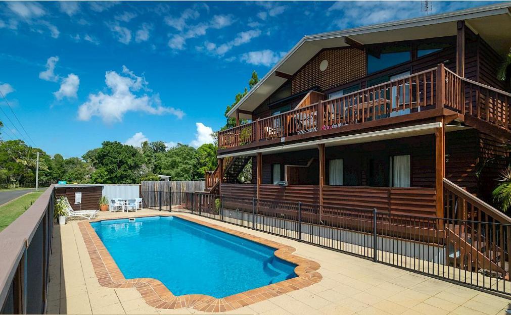 The Villas - Hervey Bay - 2 Separate Villas Urangan Extérieur photo